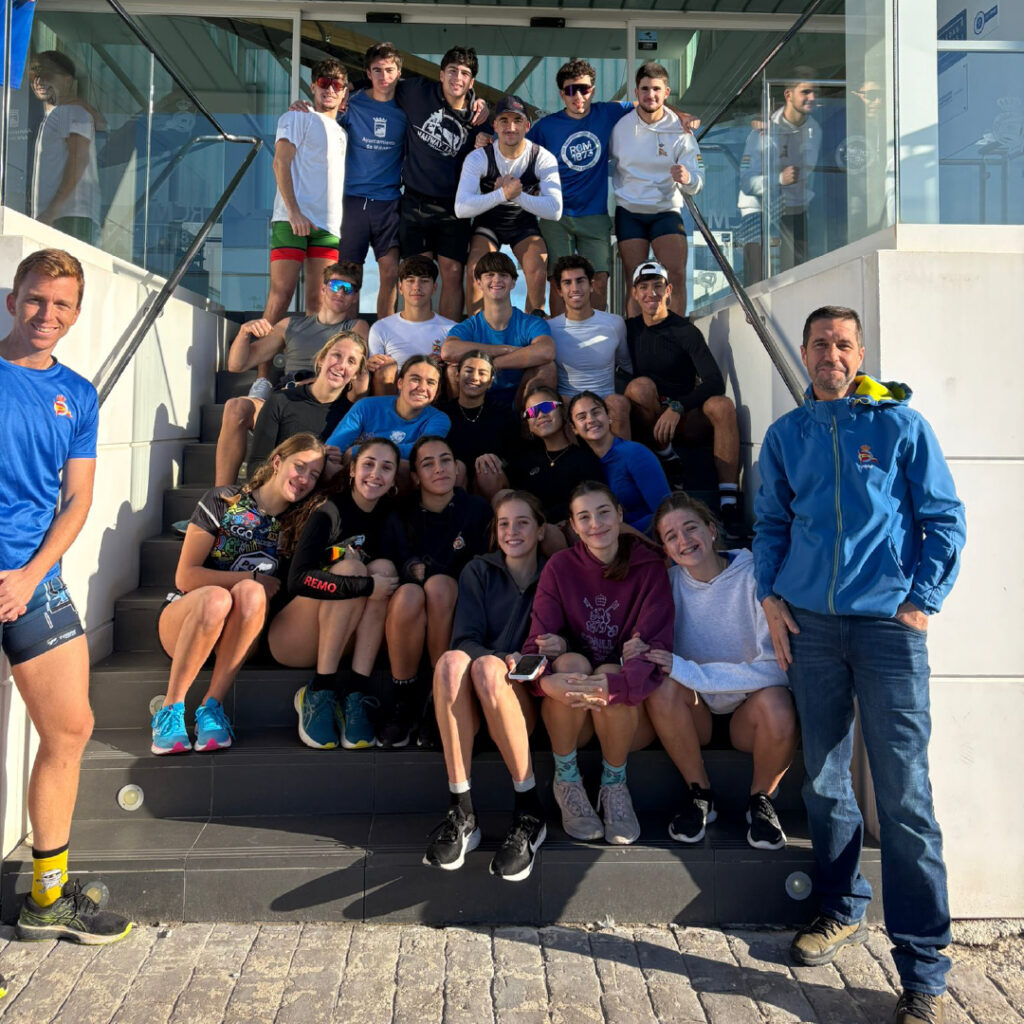 Jose López with his U19 team at Real Club Mediterráneo