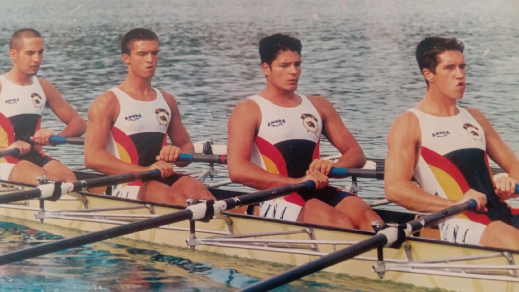 José López strokes the Spanish youth men's quad