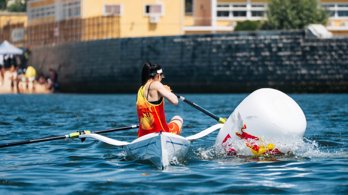 China's Zhu Weiwei turns on her way to winning gold in the under-19 women's solo.