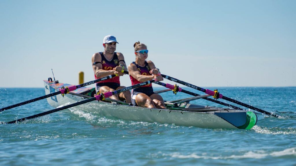 Adrián Miramón races with Nadia Felipe in the Spanish mixed double at the 2025 World Rowing Beach Sprint Finals